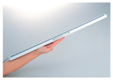 Slim body of just 13 mm 0.512 in thick